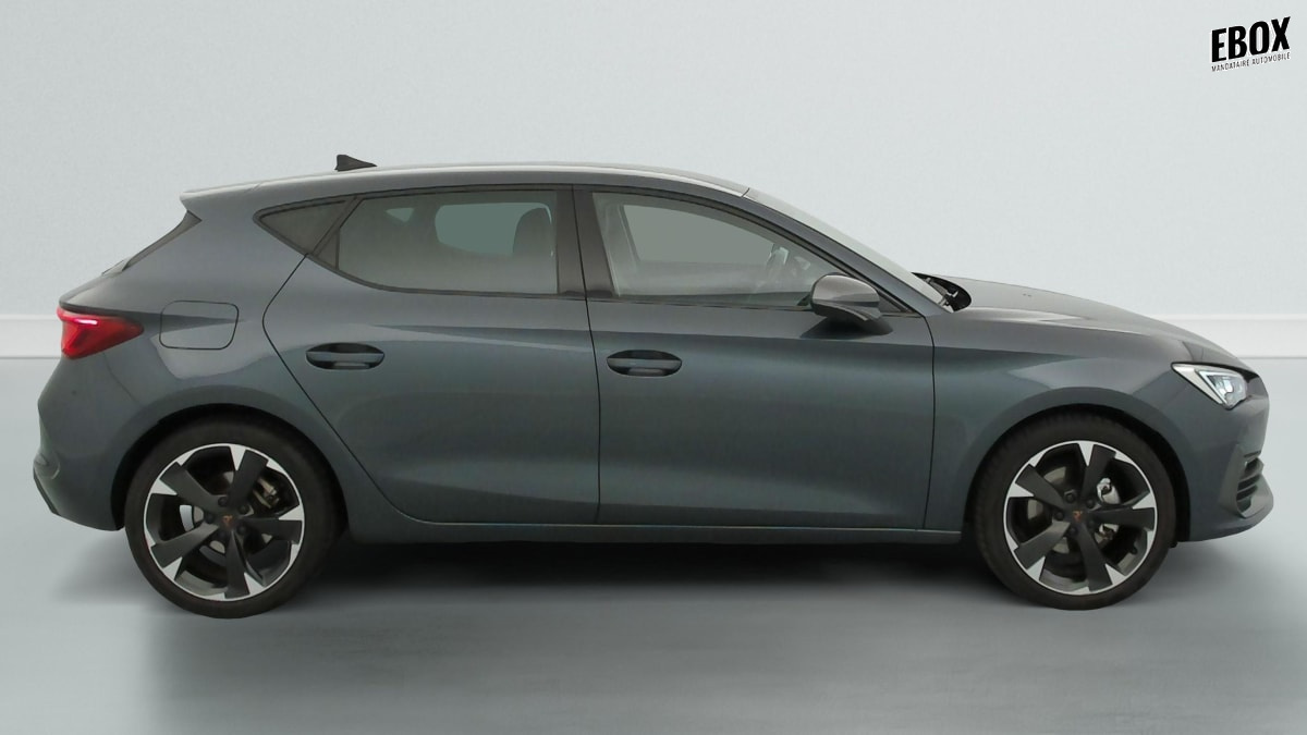 406339_p2 - CUPRA - LEON - 2023 - photo 8