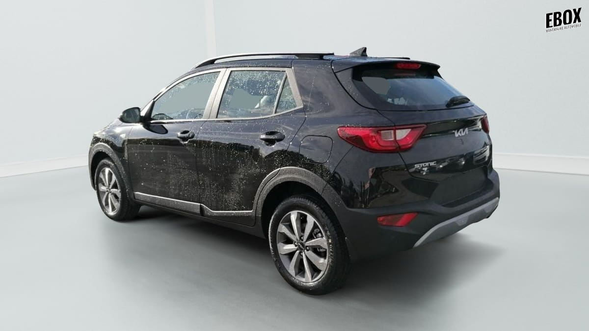 125038675_p2 - KIA - STONIC - 2025 - photo 3