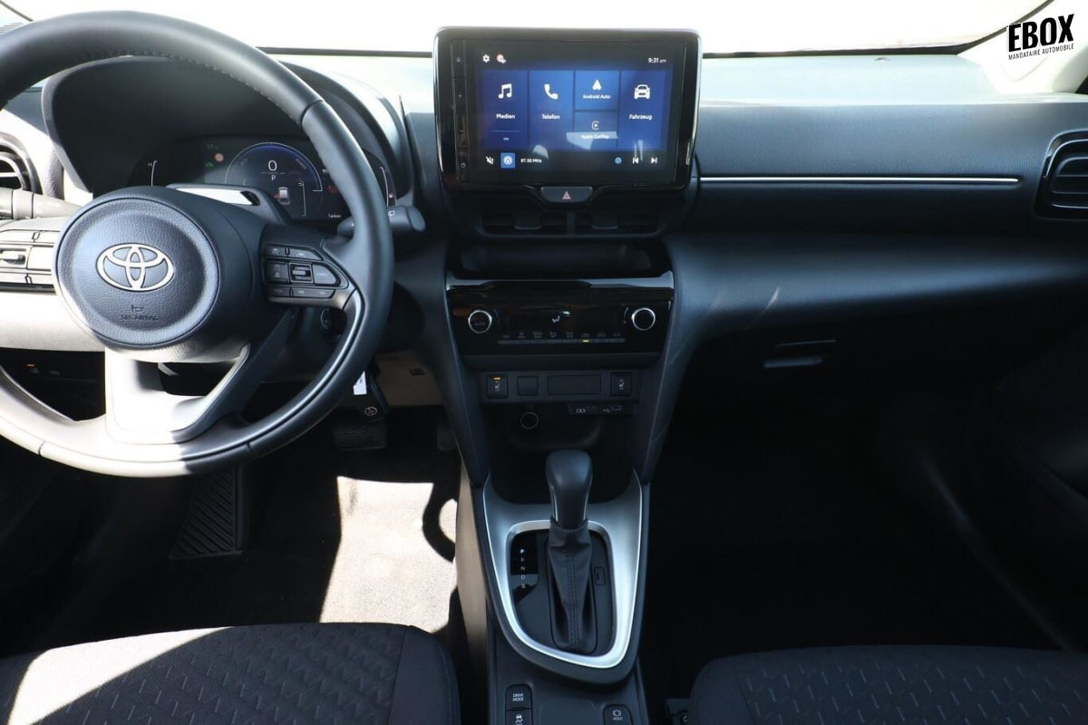 409095_p2 - TOYOTA - YARIS CROSS - 2026 - photo 8