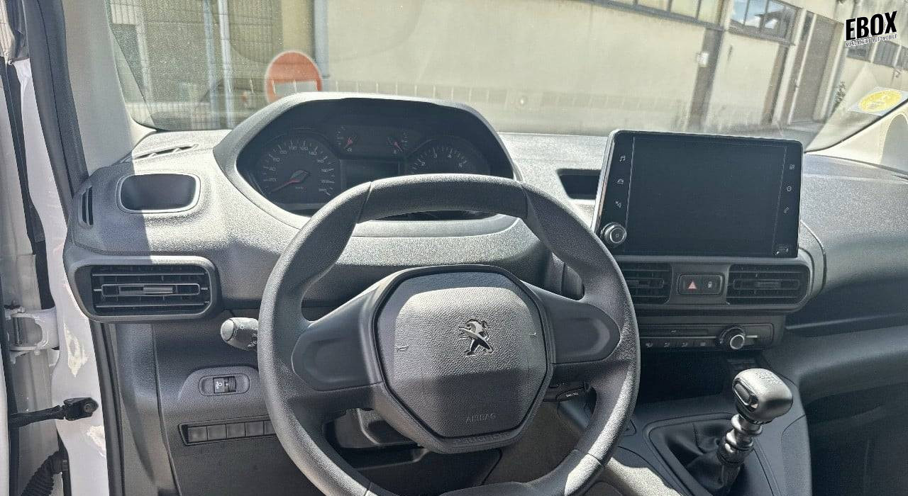 228678_p28 - PEUGEOT - PARTNER - 2023 - photo 6