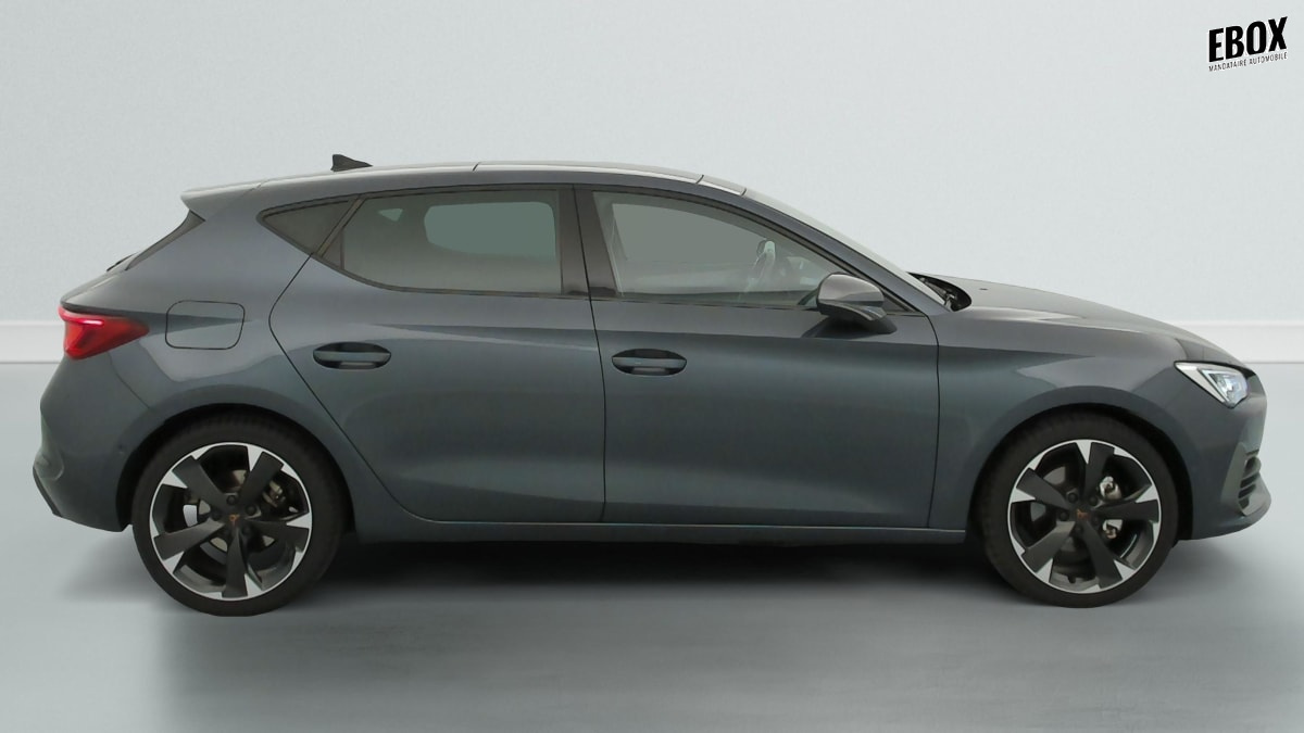 405928_p2 - CUPRA - LEON - 2024 - photo 8