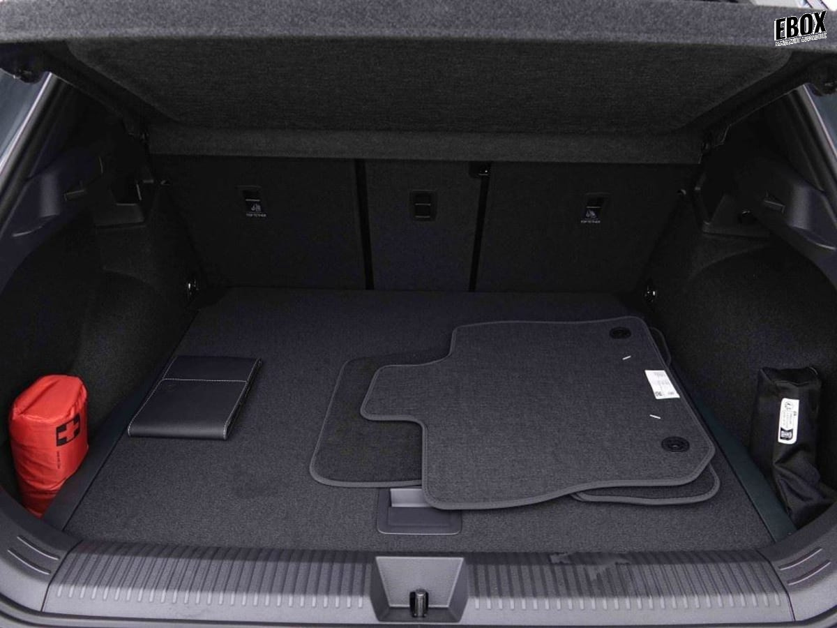 412513_p2 - VOLKSWAGEN - T ROC - 2026 - photo 6