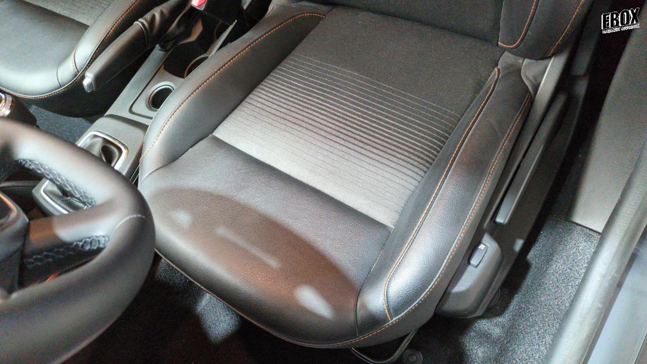 49113_p28 - DACIA - DUSTER - 2022 - photo 10