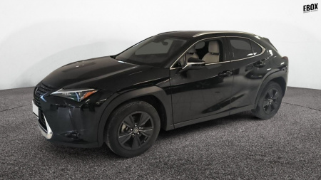 228772_p28 - LEXUS - UX - 2023