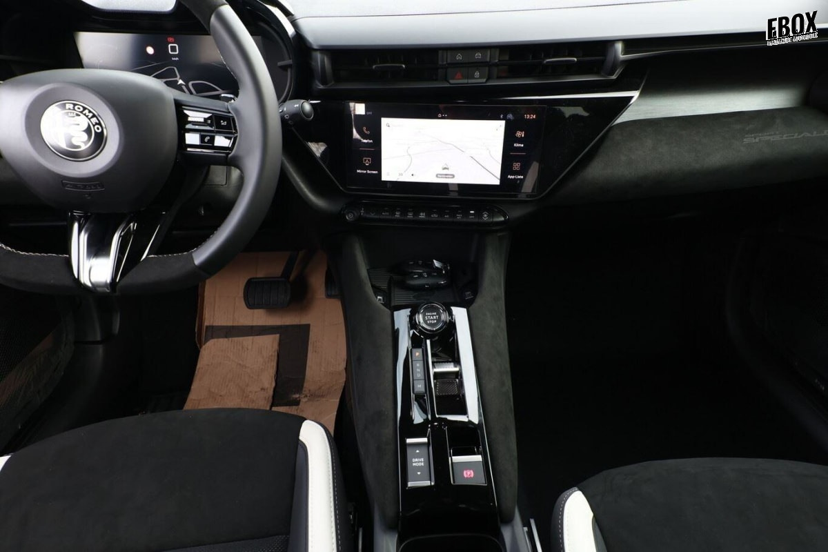 415111_p2 - ALFA ROMEO - JUNIOR - 2026 - photo 4