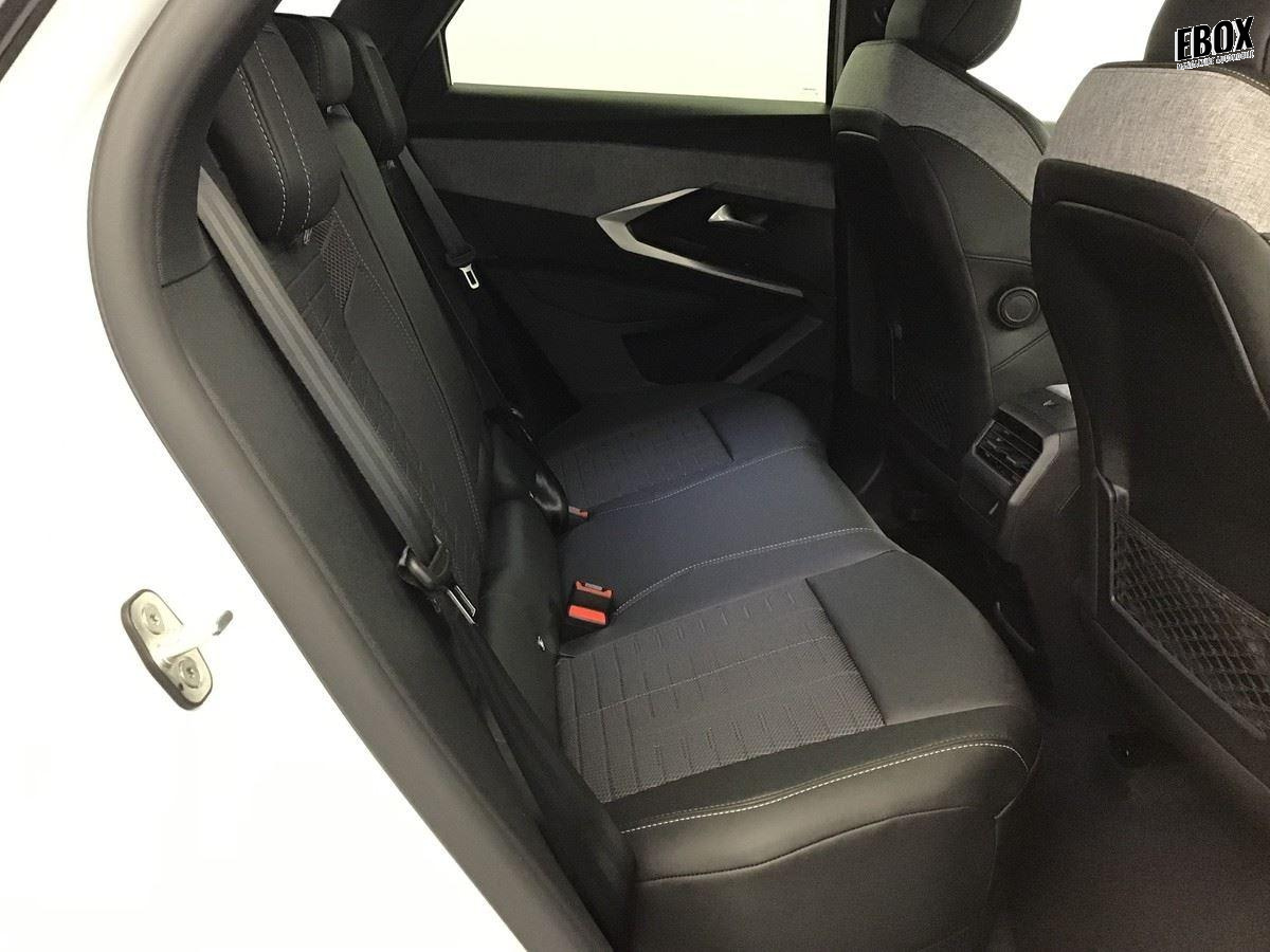 404268_p2 - PEUGEOT - 3008 - 2026 - photo 5