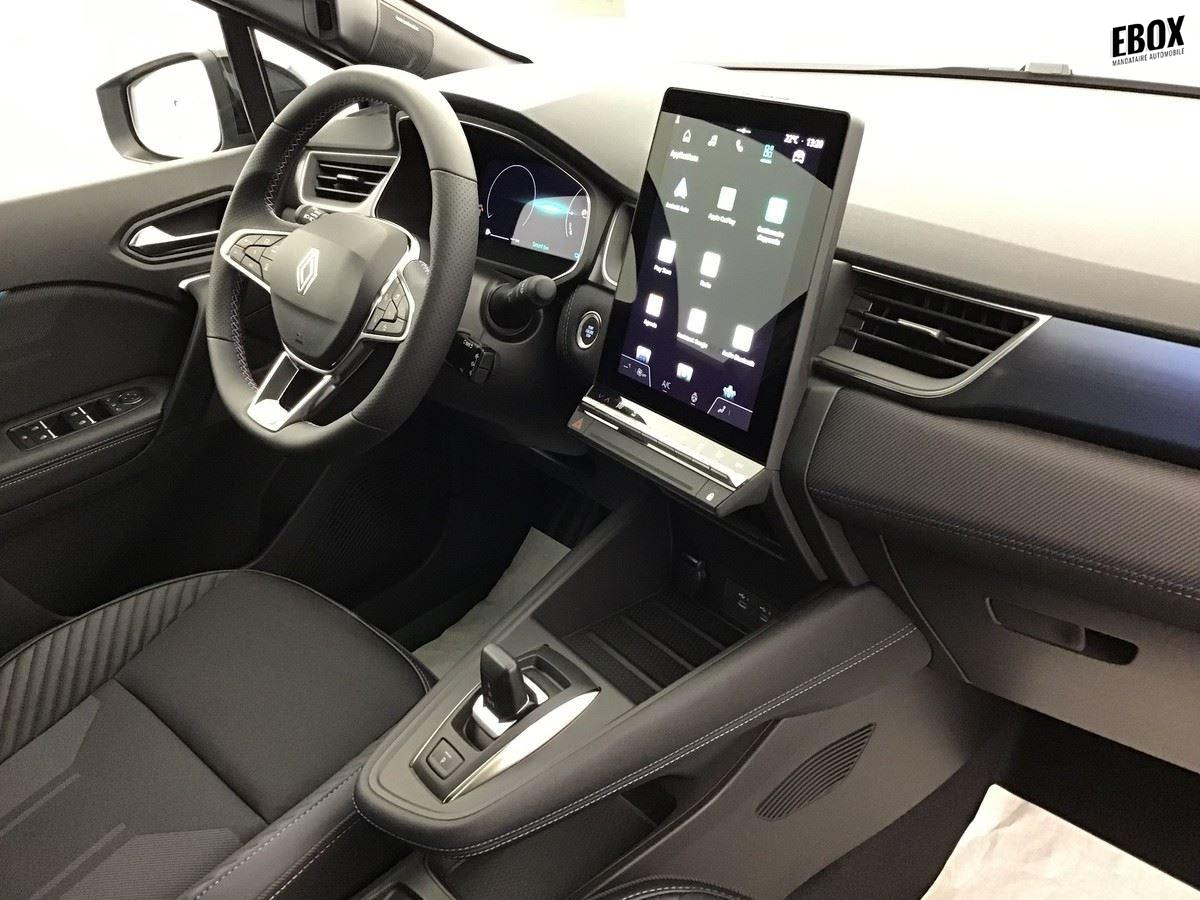 415015_p2 - RENAULT - CAPTUR - 2026 - photo 3