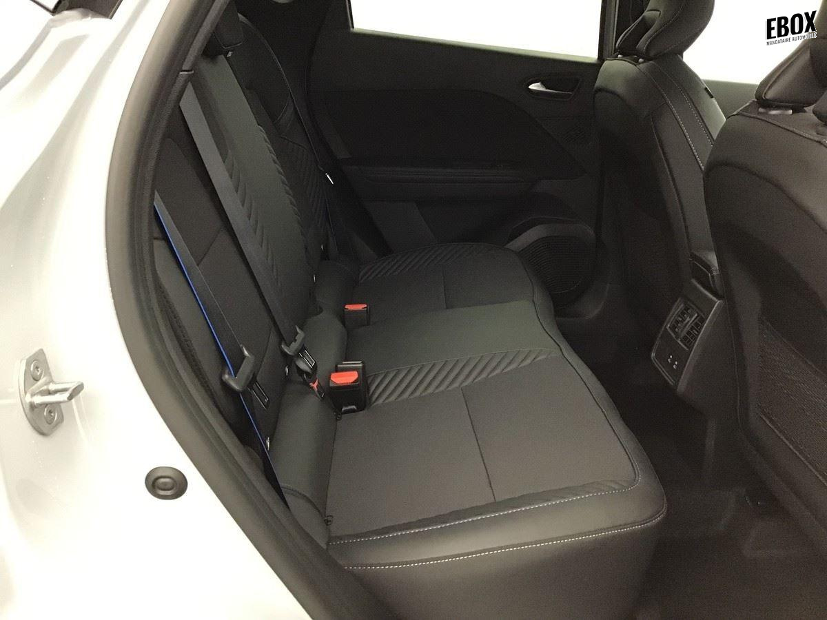 415015_p2 - RENAULT - CAPTUR - 2026 - photo 2