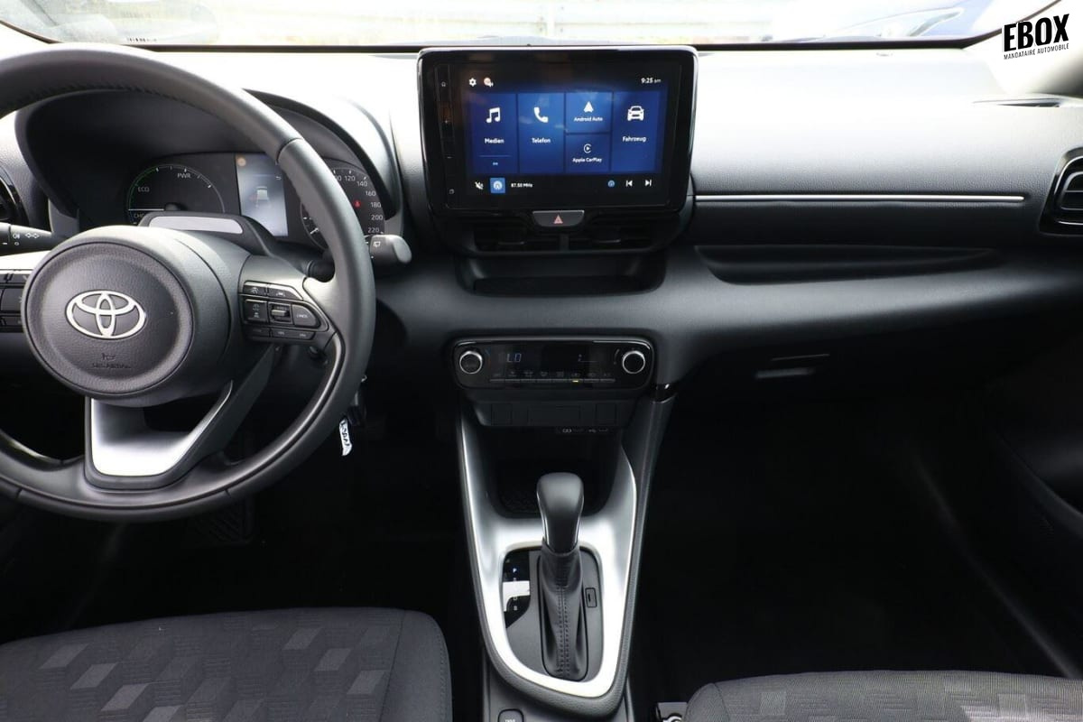 415112_p2 - TOYOTA - YARIS - 2026 - photo 8